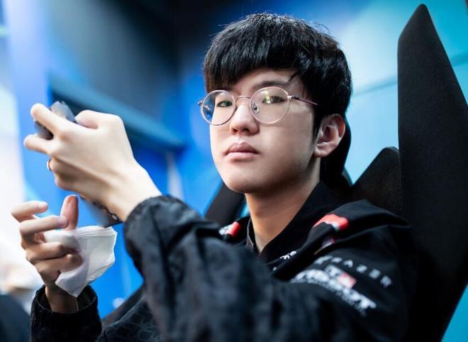 FalleN 在职业生涯中赢得了第 14 个 Bo5 决赛，共参加 15 场